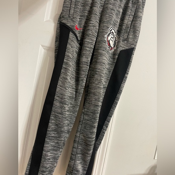 Men’s Small Georgia Bulldogs Joggers. 2019 model. Sold out! - Picture 1 of 1